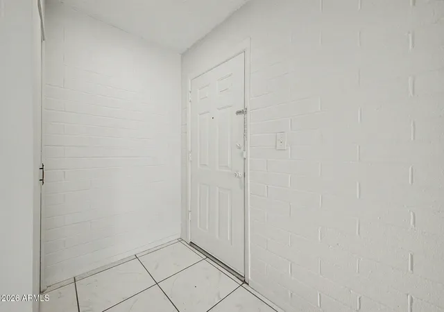 4th image of 2549 W Rose Ln #A-113, Phoenix, AZ 85017 | MLS# 7048030