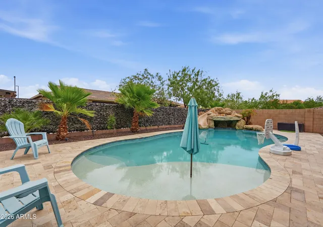 Photo 3 of Single family home for sale at 5131 S Mariposa Dr, Gilbert, AZ 85298 | MLS# 7047596 | Listing updated on 2026-09-09