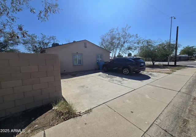 Photo 2 of Single family home for sale at 3845 N 15th Avenue, Phoenix, AZ 85015 | MLS# 7050707 | Listing updated on 2026-09-12