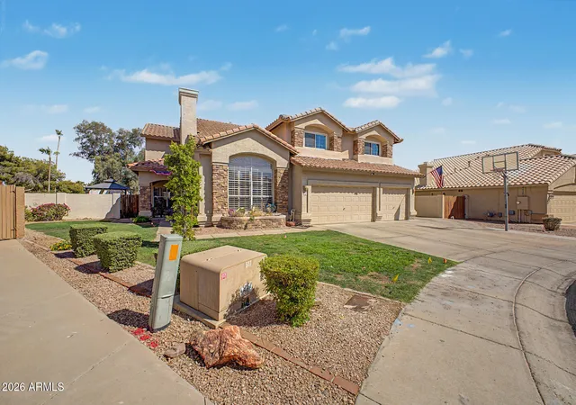 Homes for sale in Glendale, AZ | 7815 W Kerry Ln, Glendale, AZ 85308 | MLS# 7047796