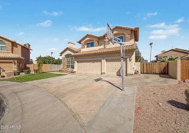 Homes for sale in Glendale, AZ | 7815 W Kerry Ln, Glendale, AZ 85308 | MLS# 7047796