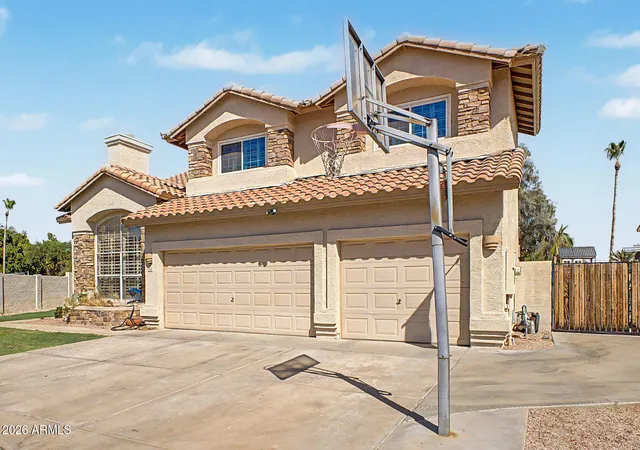 Homes for sale in Glendale, AZ | 7815 W Kerry Ln, Glendale, AZ 85308 | MLS# 7047796