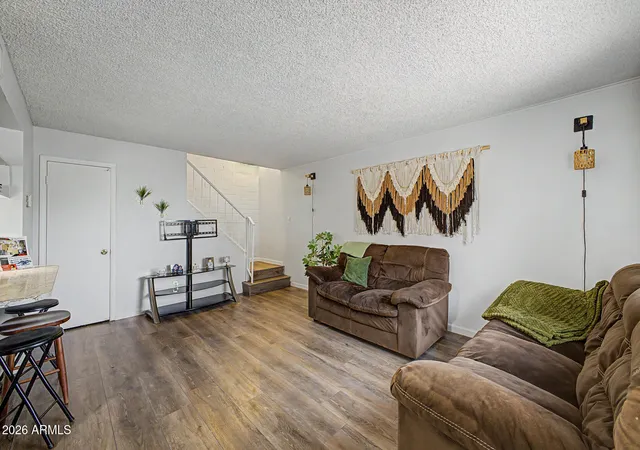 Photo 4 of Sale Pending at 4049 W Reade Ave, Phoenix, AZ 85019 | MLS# 7053187 | Listing updated on 2026-08-28