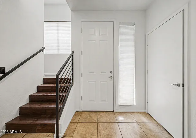 Photo 2 of Townhouse for sale at 6605 N 93rd Avenue #1050, Glendale, AZ 85305 | MLS# 7053885 | Listing updated on 2026-09-26