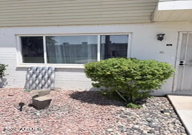 3rd image of 8211 E Garfield St #J 21, Scottsdale, AZ 85257 | MLS# 7048974