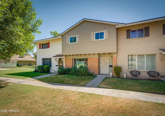 Photo 4 of Townhouse for sale at 1542 W Campbell Ave, Phoenix, AZ 85015 | MLS# 7047754 | Listing updated on 2026-09-20