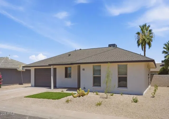 38th image of 10914 W White Mountain Rd, Sun City, AZ 85351 | MLS# 7053844