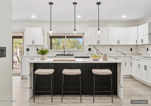 Photo 2 of Single family home for sale at 9402 N 18th Street, Phoenix, AZ 85020 | MLS# 7055768 | Listing updated on 2026-08-11