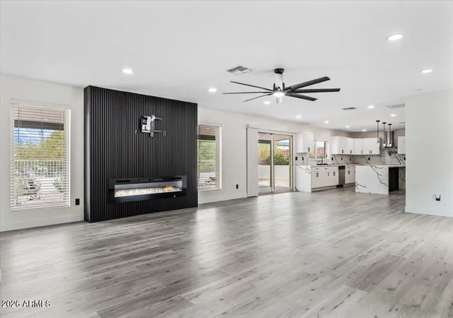 Photo 3 of Single family home for sale at 9402 N 18th Street, Phoenix, AZ 85020 | MLS# 7055768 | Listing updated on 2026-08-11