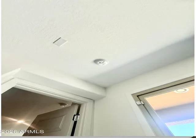 Photo 3 of Sale Pending at 3807 S 65th Avenue, Phoenix, AZ 85043 | MLS# 7047786 | Listing updated on 2026-09-06