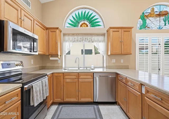 Photo 3 of Sale Pending at 8306 W Tonto Ln, Peoria, AZ 85382 | MLS# 7048323 | Listing updated on 2026-08-28