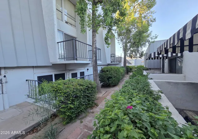 Homes for sale in Phoenix, AZ | 3416 N 44Th St #18, Phoenix, AZ 85018 | MLS# 7053887