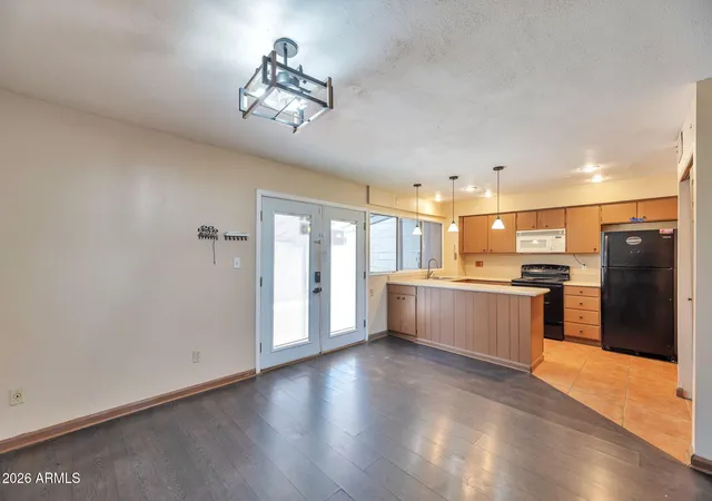 Photo 3 of Sale Pending at 2025 W Elm St, Phoenix, AZ 85015 | MLS# 7053417 | Listing updated on 2026-09-09