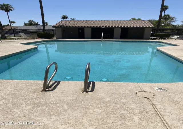 Homes for sale in Mesa, AZ | 533 W Guadalupe Road, Mesa, AZ 85210 | Houzeo