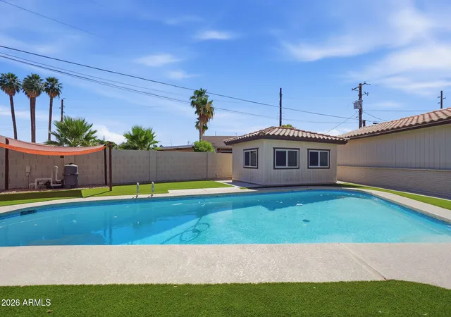 2nd image of 2515 S Palm Dr, Tempe, AZ 85282 | MLS# 7048134