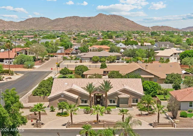 Photo 3 of Single family home for sale at 8452 W Donald Dr, Peoria, AZ 85383 | MLS# 7048626 | Listing updated on 2026-09-02