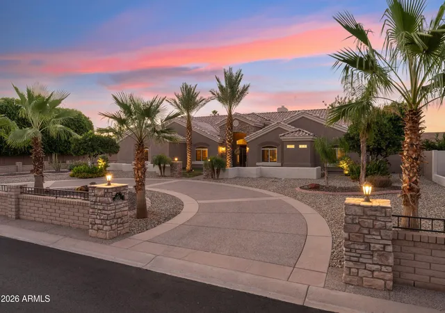 Photo 4 of Single family home for sale at 8452 W Donald Dr, Peoria, AZ 85383 | MLS# 7048626 | Listing updated on 2026-09-02