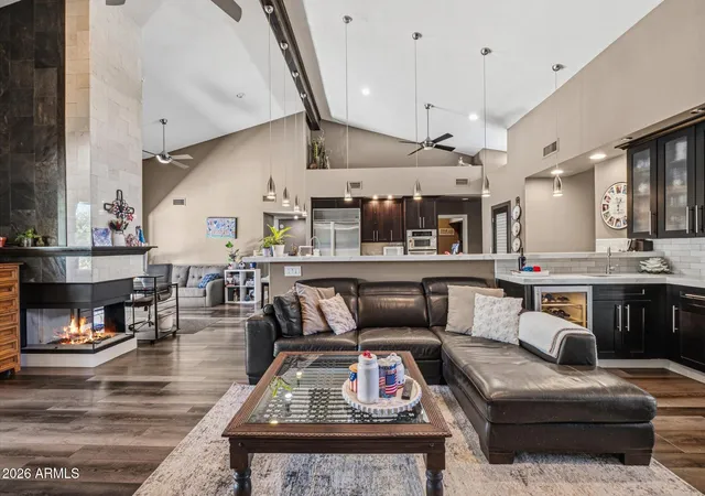 3rd image of 9737 E San Salvador Dr, Scottsdale, AZ 85258 | MLS# 7048166