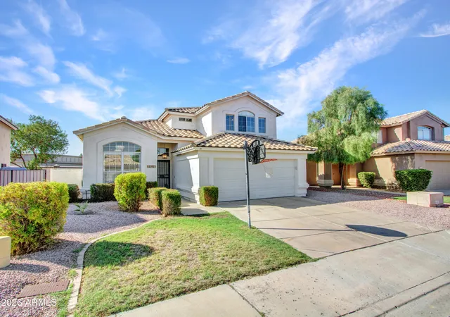 Photo 3 of Single family home for sale at 21921 N 68th Avenue, Glendale, AZ 85310 | MLS# 7060686 | Listing updated on 2026-09-22