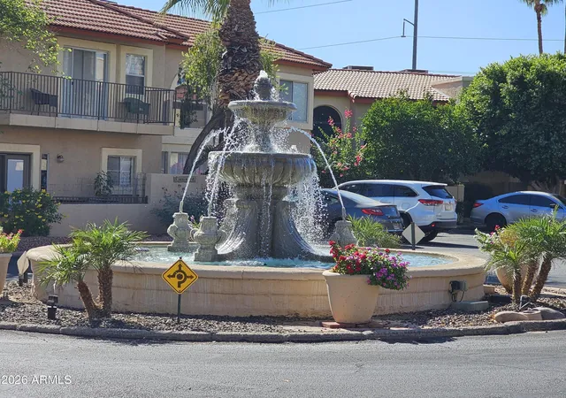 2nd image of 10410 N Cave Creek Rd #1008, Phoenix, AZ 85020 | MLS# 7048611