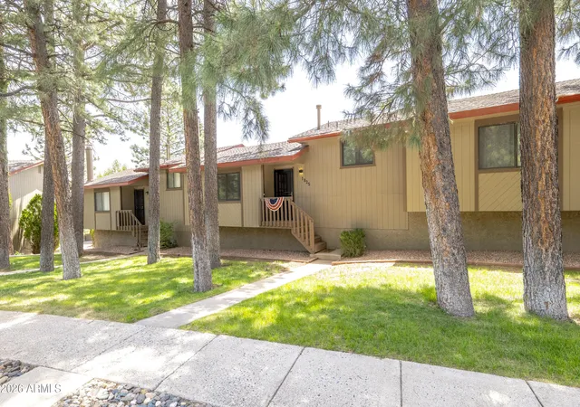 3rd image of 1825 N Spencer Cir, Flagstaff, AZ 86004 | MLS# 7055130