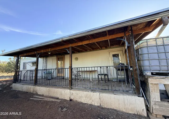 Photo 3 of Manufactured home for sale at 9070 Pinto Trl, Show Low, AZ 85901 | MLS# 7048239 | Listing updated on 2026-08-22