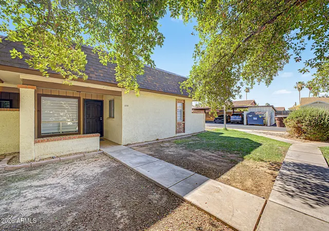 Photo 3 of Townhouse for sale at 8161 N 107th Avenue #109, Peoria, AZ 85345 | MLS# 7048476 | Listing updated on 2026-09-14