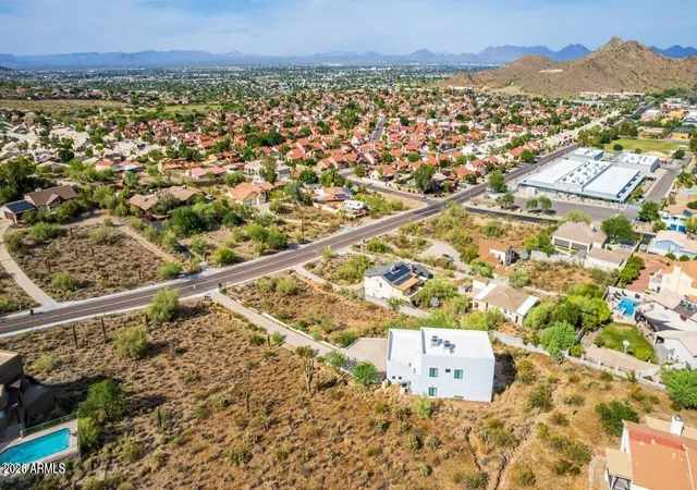 5th image of 1711 E Sharon Dr #'''''', Phoenix, AZ 85022 | MLS# 7048596