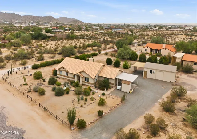 Photo 1 of Single family home for sale at 10859 W Cochero Ct, Casa Grande, AZ 85194 | MLS# 7065078 | Listing updated on 2026-09-10