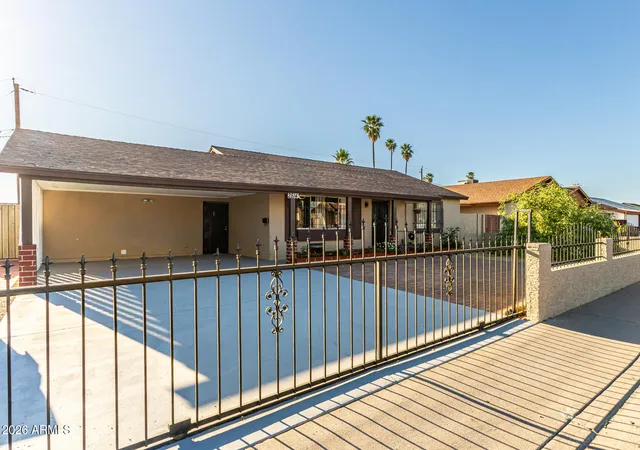 Photo 3 of Single family home for sale at 2814 N 55th Avenue, Phoenix, AZ 85035 | MLS# 7048368 | Listing updated on 2026-08-11