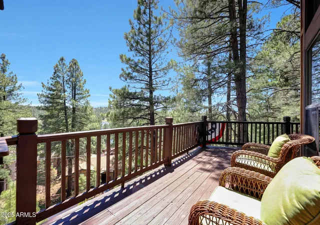 Homes for sale in Munds Park, AZ | 1070 E Lake Meadow Cir, Munds Park, AZ 86017 | MLS# 7049516