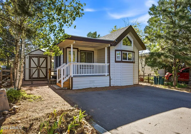 Homes for sale in Overgaard, AZ | 2714 Stagecoach Blvd, Overgaard, AZ 85933 | MLS# 7048505