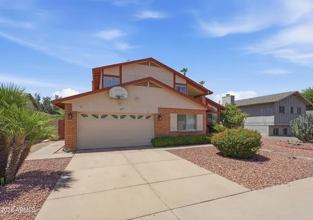 3rd image of 4901 W Seldon Ln, Glendale, AZ 85302 | MLS# 7050207