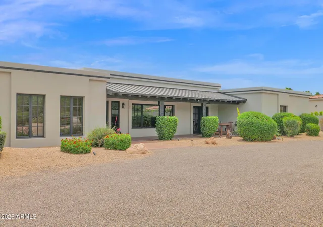 4th image of 6433 E Badgett Ln, Paradise Valley, AZ 85253 | MLS# 7048716