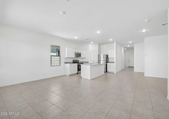 3rd image of 10078 W Devonshire Ave, Phoenix, AZ 85037 | MLS# 7048550