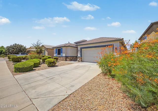 4th image of 744 W Desert Hollow Dr, San Tan Valley, AZ 85143 | MLS# 7049130