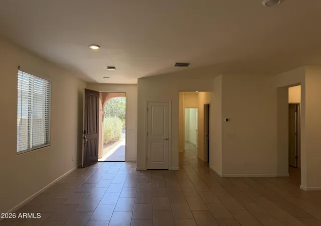 Photo 4 of Sale Pending at 6628 S 4th Street, Phoenix, AZ 85042 | MLS# 7051281 | Listing updated on 2026-09-17