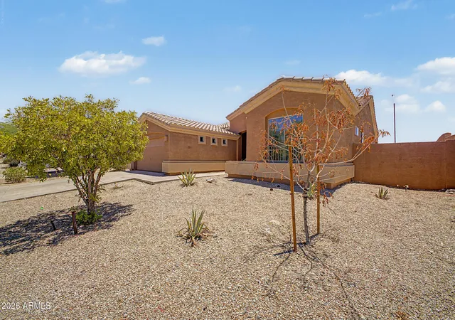 3rd image of 17767 W Desert View Ln, Goodyear, AZ 85338 | MLS# 7049845