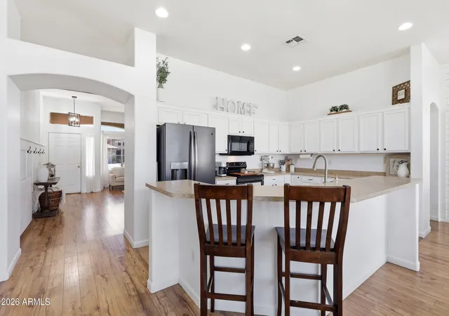 Photo 4 of Sale Pending at 7329 N 82nd Avenue, Glendale, AZ 85303 | MLS# 7049342 | Listing updated on 2026-07-29