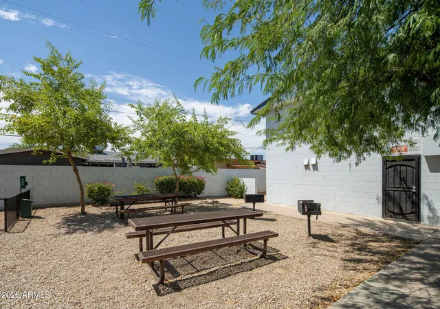Photo 4 of Townhouse for sale at 1412 N 35th Street, Phoenix, AZ 85008 | MLS# 7048772 | Listing updated on 2026-08-25