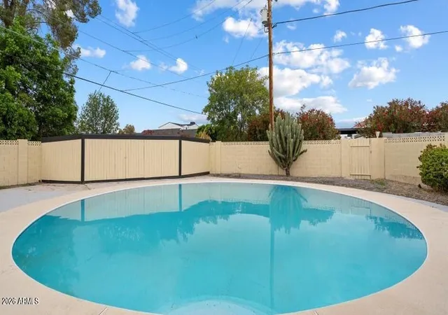 5th image of 3707 E Amelia Ave, Phoenix, AZ 85018 | MLS# 7049115