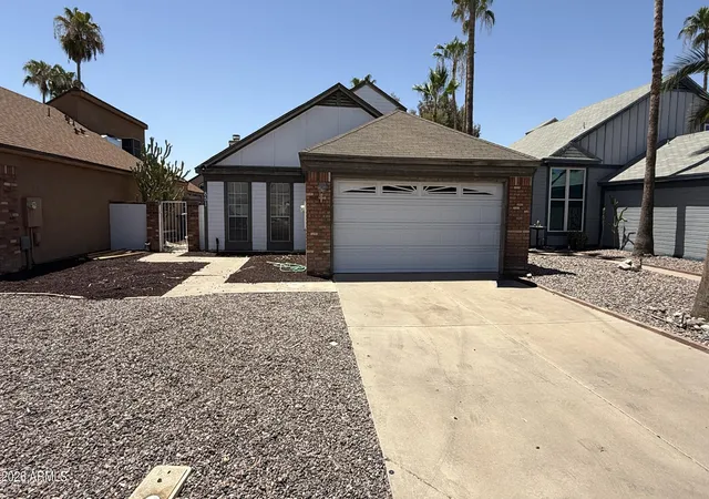 Homes for sale in Chandler, AZ | 851 E Rockwell Dr, Chandler, AZ 85225 | MLS# 7051771