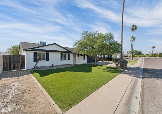 Photo 3 of Single family home for sale at 13842 N 37th Way, Phoenix, AZ 85032 | MLS# 7049724 | Listing updated on 2026-08-22
