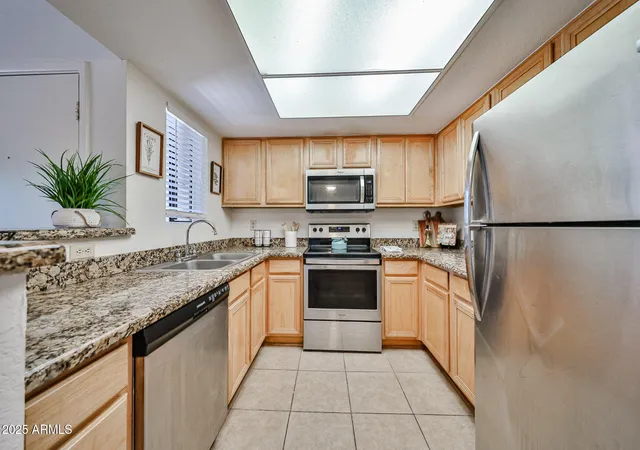 Homes for sale in Glendale, AZ | 5757 W Eugie Ave #2068, Glendale, AZ 85304 | MLS# 7048863