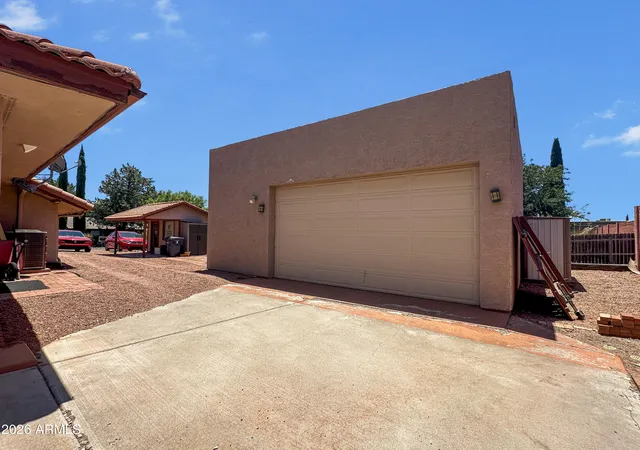 Photo 4 of Single family home for sale at 40 E Bell Rock Blvd, Sedona, AZ 86351 | MLS# 7048990 | Listing updated on 2026-08-11