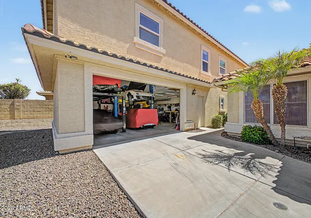 Homes for sale in Glendale, AZ | 7588 W Kerry Ln, Glendale, AZ 85308 | MLS# 7051267