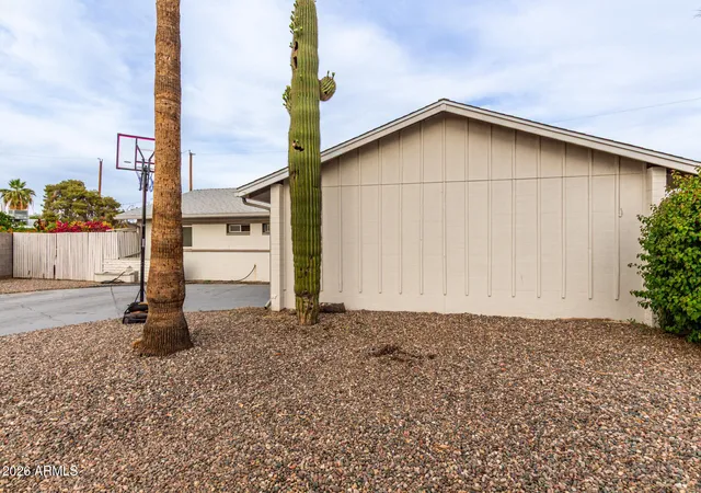 Homes for sale in Phoenix, AZ | 2001 W Surrey Ave, Phoenix, AZ 85029 | MLS# 7049133
