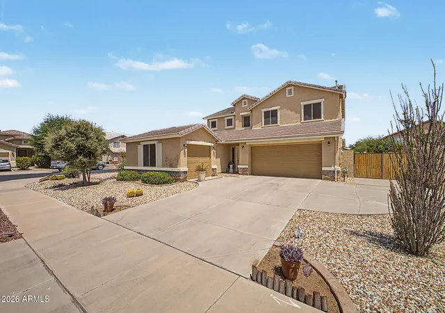 3rd image of 14276 W Desert Hills Dr, Surprise, AZ 85379 | MLS# 7049002