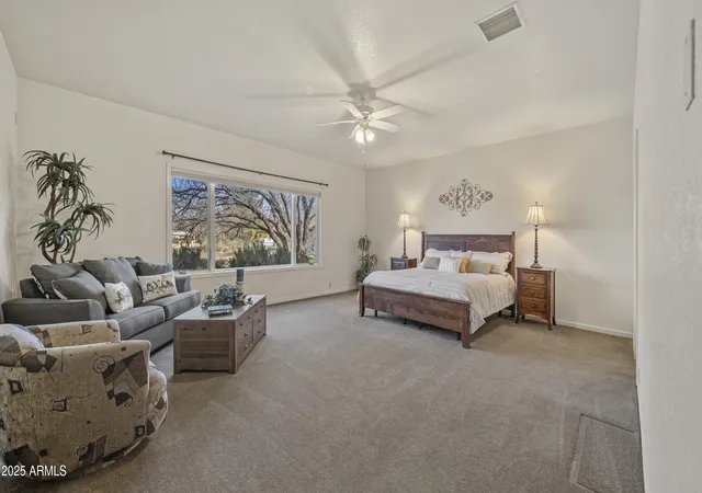 Photo 3 of Single family home for sale at 3033 Glenview Dr, Sierra Vista, AZ 85650 | MLS# 7049369 | Listing updated on 2026-10-09