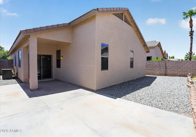 27th image of 9004 W Fullam St, Peoria, AZ 85382 | MLS# 7049863